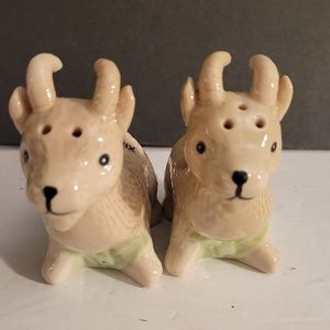 Mountain Sheep Chiimonix Salt and Pepper Shakers Vintage 3 1/2" Rare